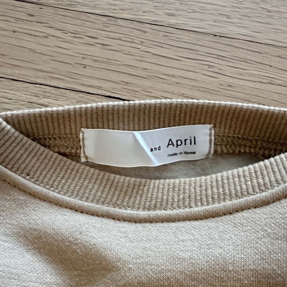 And April Tan Sweater Dress with extended shoulders - Size S/M - Picture 7 of 8
